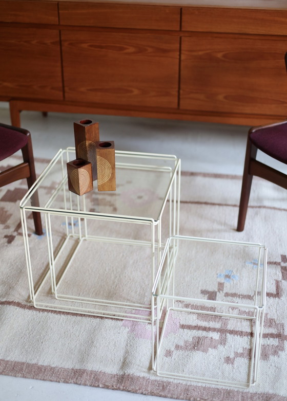 Image 1 of Ensemble de 3 tables d'appoint gigognes Isocele, Max Sauze