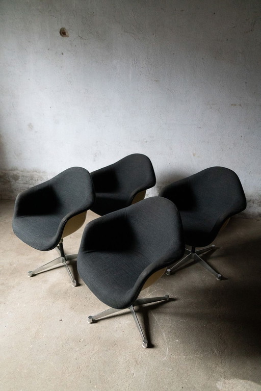 4 Pac Sessel Herman Miller