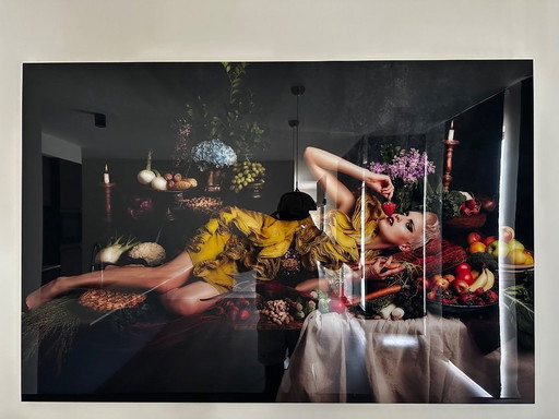 Marco de fotos, Consume II de Mike Ruiz