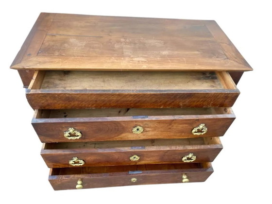 Image 1 of Comò stile Impero a 4 cassetti con maniglia in noce massello, XIX secolo