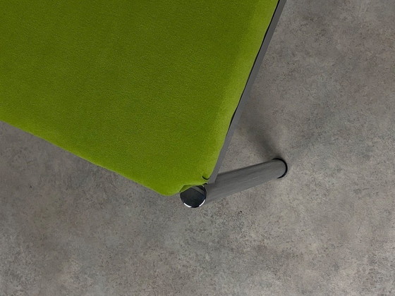 Image 1 of Set van 4 chromen buisvormige eetkamerstoelen — opnieuw bekleed met chartreusekleurig fluweel