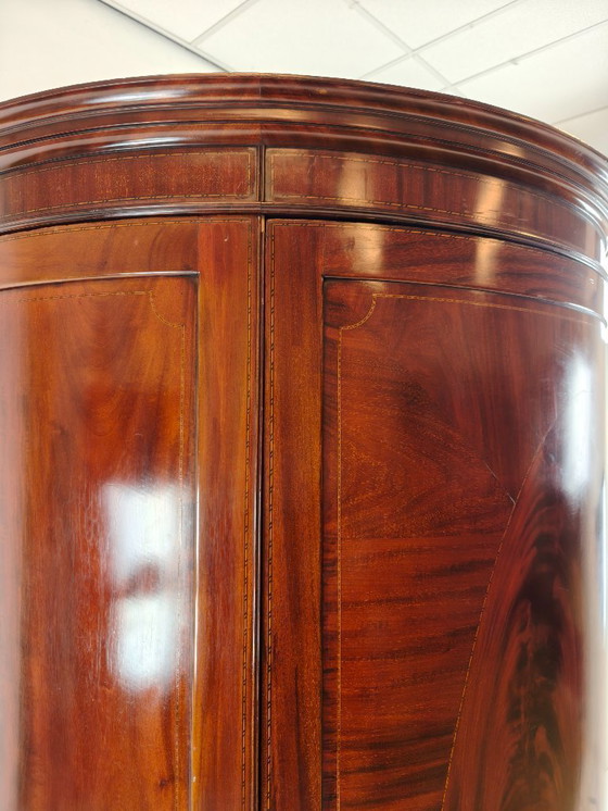 Image 1 of Armario eduardiano de caoba Maple & Co