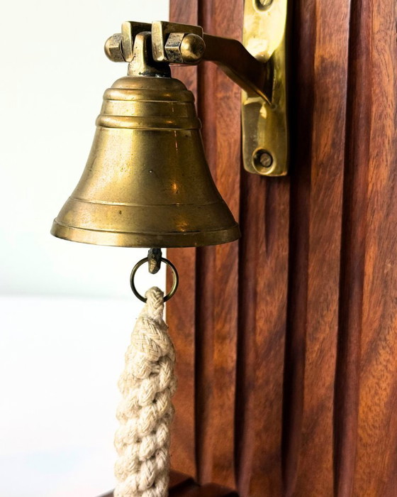 Image 1 of Sujetalibros de teca y latón con estética náutica