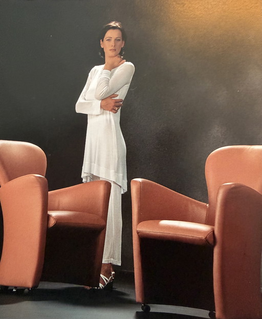 Poltrona di design in pelle Leolux Amphora.