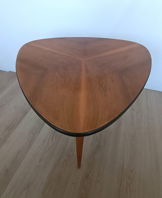 Image 1 of Mesa auxiliar grande de los años 50