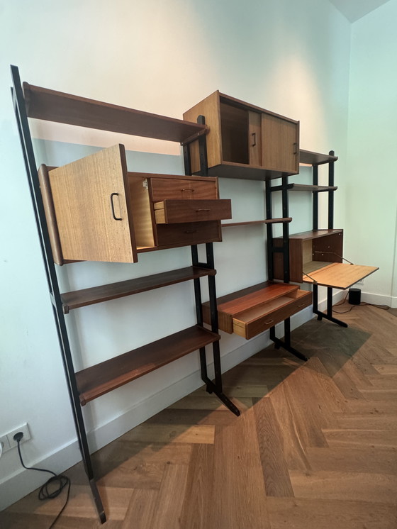 Image 1 of Bellissimo armadio a muro antico di design (Simple Lux di Louis van Teeffelen)