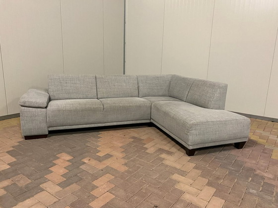 Image 1 of Hermoso sofá esquinero de tela gris
