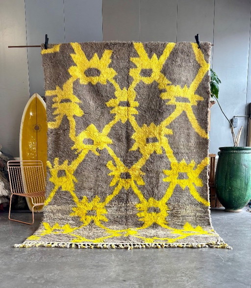 Moderner marokkanischer Mrirt-Teppich 200 x 300 cm, gelber geometrischer Wollteppich, handgeknüpfter Berberteppich