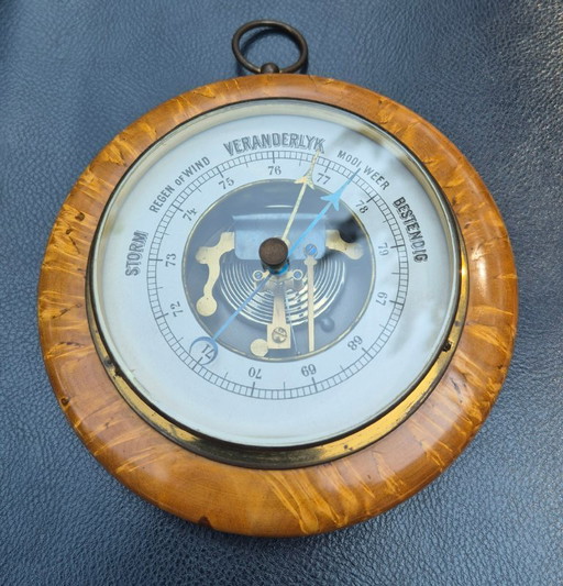 Barómetro de nogal veteado de principios del siglo XX. – decoratieve objecten, Glass, Wood