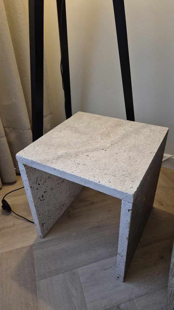 Image 1 of Set van 2 natuurstenen tafels