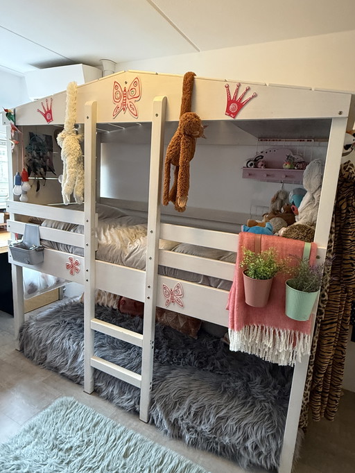 Letto a mezza altezza bianco lavato