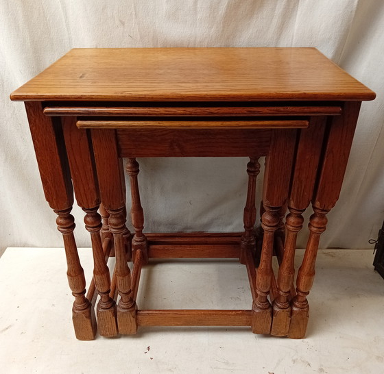 Image 1 of Nido di tavoli in rovere vintage