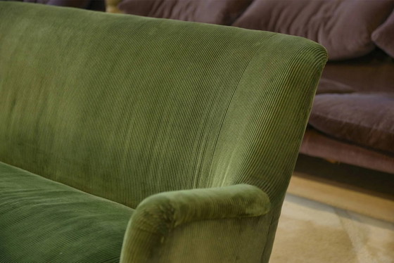 Green velvet canapé 1960s – 3-5 seaters, Scandinavian (photo 8 of 15)