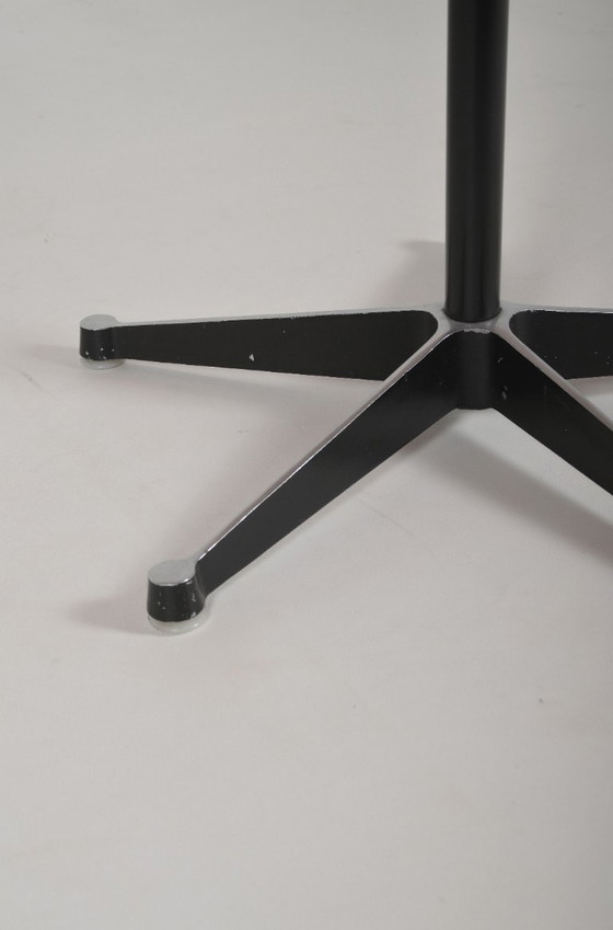 Image 1 of Dining table 650 designed by Charles and Ray Eames for Herman Miller, 1960s