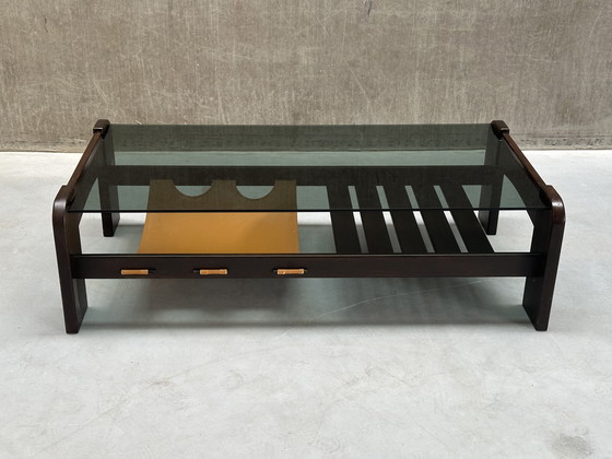 Image 1 of Couchtisch aus der Mitte des 20. Jahrhunderts aus Wengeholz mit Rauchglas