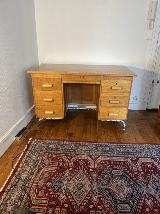 Image 1 of Houten bureau uit de jaren 70