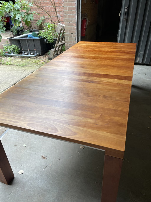 Leolux solid cherry table, 2.40 X 1.00 meters
