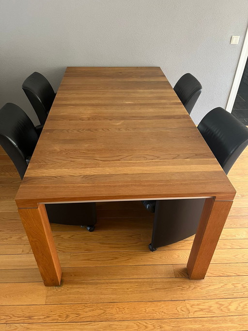 Leolux Vivre table à manger chêne