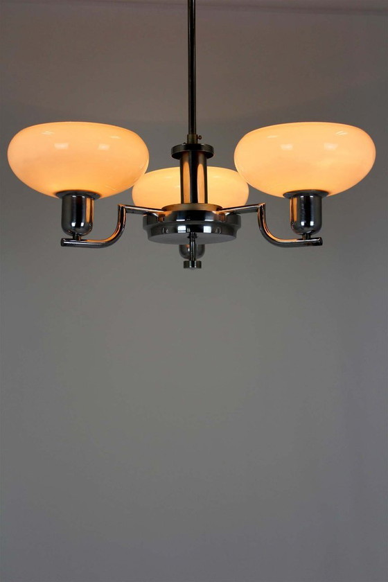 Image 1 of Lustre Art Déco Bauhaus chromé de Napako, ancienne Tchécoslovaquie, années 1940