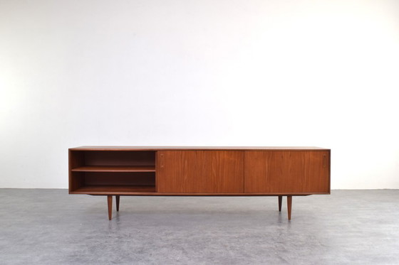 Image 1 of Dänisches Teak-Sideboard aus der Mitte des 20. Jahrhunderts, 1960er Jahre.