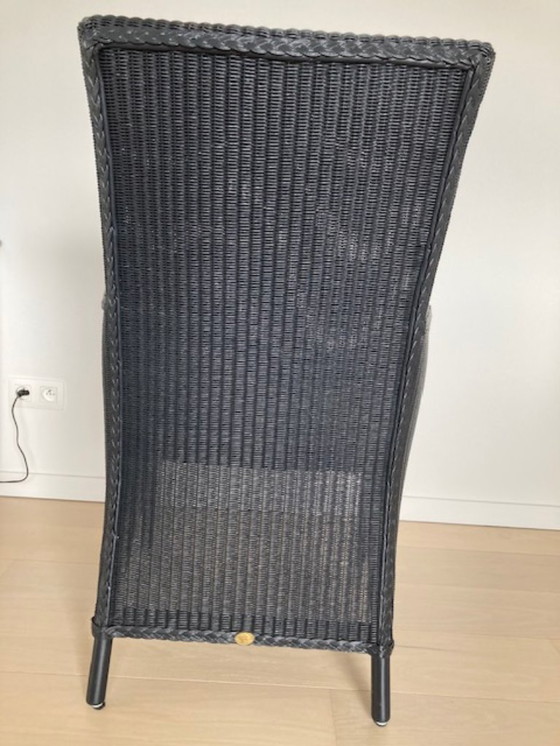 Image 1 of 2 sillones Lloyd Loom negros con cojín