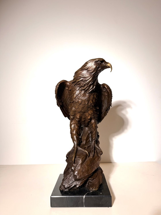 Gran escultura de águila de bronce – Wood (photo 2 of 6)