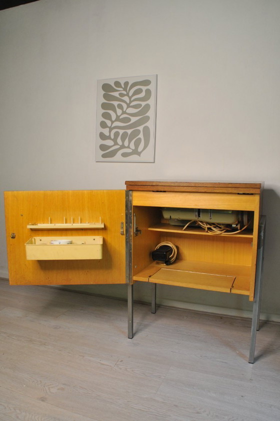 Image 1 of Bernina Favorit Mobili per cucire - Mobile in teak vintage degli anni '60/'70 mobile per giradischi