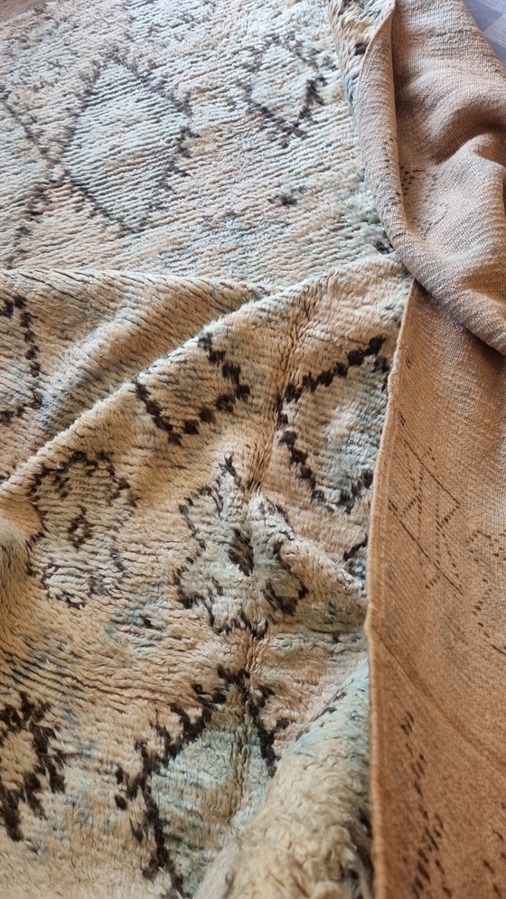 Image 1 of Beige Vintage Berber carpet, Moroccan rug 154x270 cm