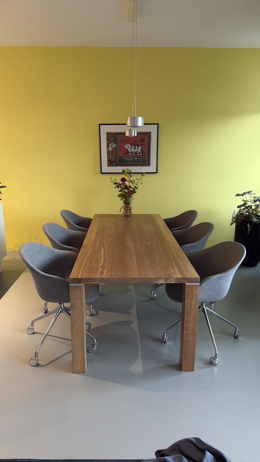 Table de salle à manger en merisier massif