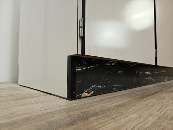 Image 1 of Formica keukenbuffet met marmereffect uit 1970
