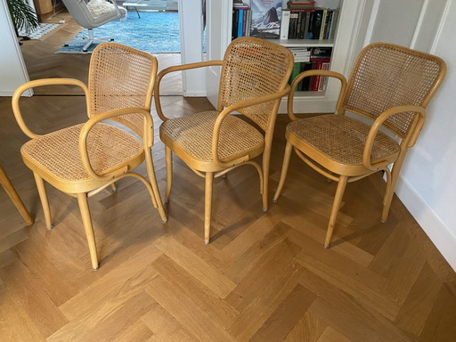 Drie Thonet Stoelen Uit De Jaren ‘90 – eetkamerstoelen, Wood, Rattan
