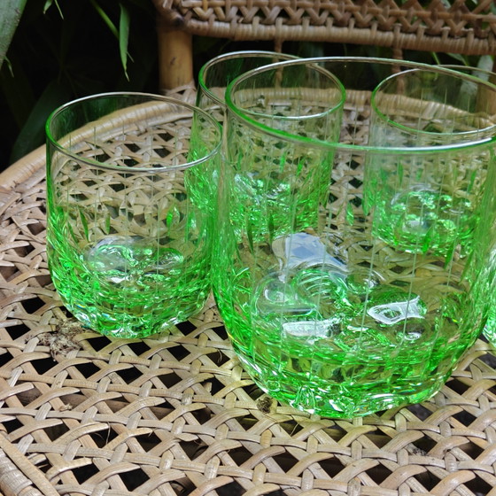 Image 1 of Ensemble de bar vintage en verre vert style milieu du siècle : 4 verres et un seau à glace