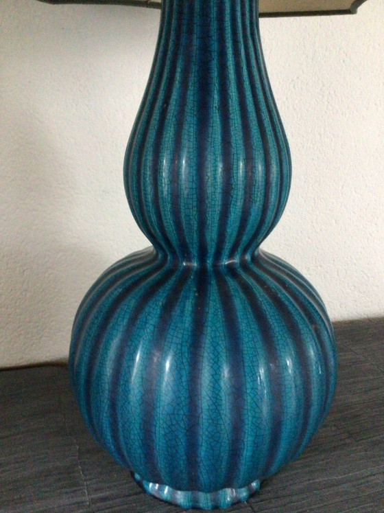 Hoge vintage tafellamp met octagonaal gevormde kap. Hoogte 90 cm – Tafellampen, Ceramic, Textile (photo 3 of 10)