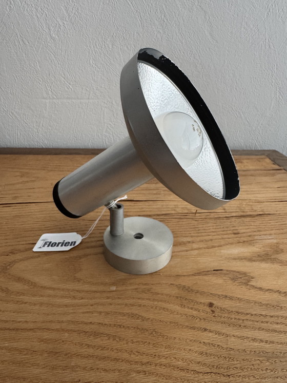 Image 1 of Zilverkleurige vintage spot van Philips Mid Century