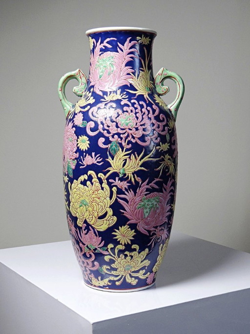 Große chinesische balusterförmige Vase Vintage Porzellan emailliert mit Blumen