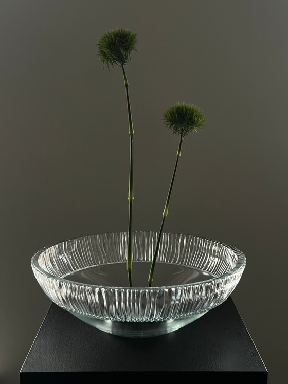 Grand bol en verre vintage avec bord en relief – Glass (photo 4 of 6)