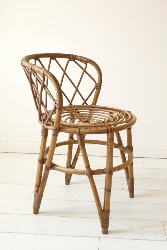 Image 1 of Sedia in rattan con schienale in rete, 1970 circa.