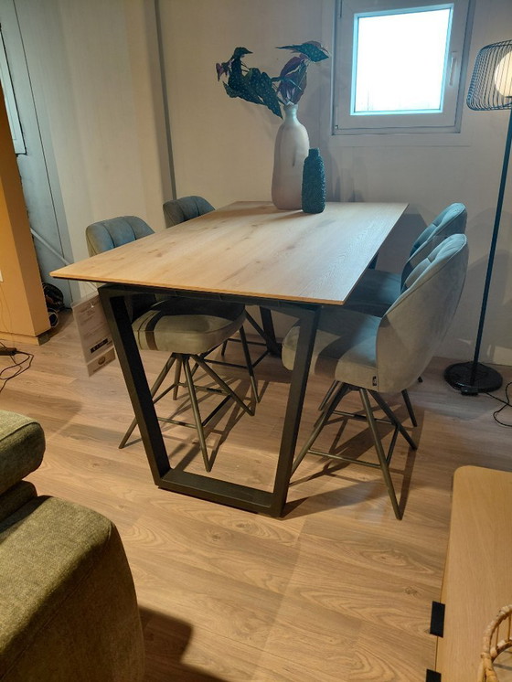 Image 1 of Table de bar Livada par Henders & Hazel