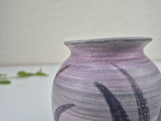 Image 1 of Vintage spherical vase/Ikebana Mobach Utrecht.