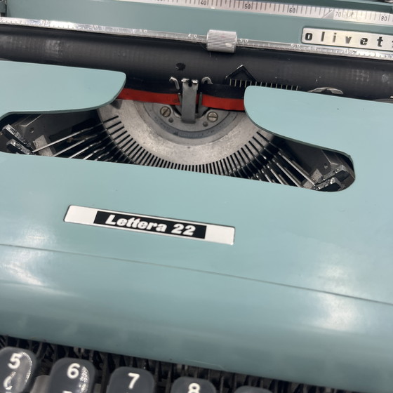 Image 1 of Olivetti Lettera 22 typewriter Blue