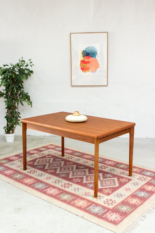 AM Mobler teak dining table Vintage Danish extendable