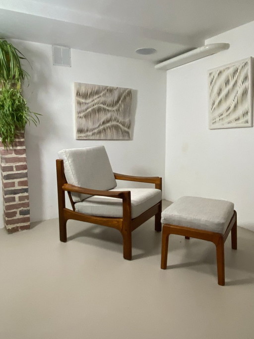 Deense teakhouten fauteuil en voetenbank – jaren 60