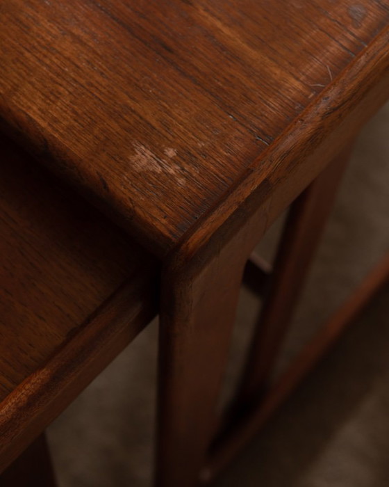 Image 1 of Tables d'appoint / tables gigognes vintage danoises en teck (lot de 3) – Arne Hovmand-Olsen pour Mogens Kold – Danemark, 1960