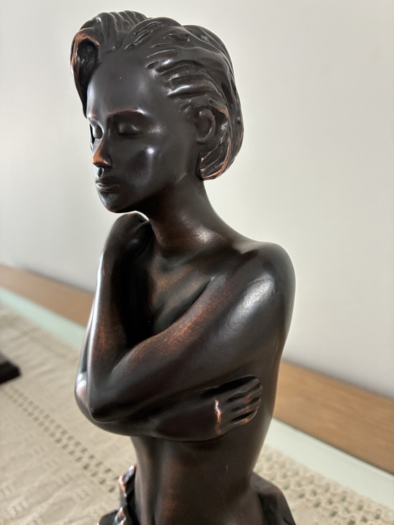 Image 1 of Paor S.A. Madrid – Buste féminin signé – Patine bronze – Socle en marbre