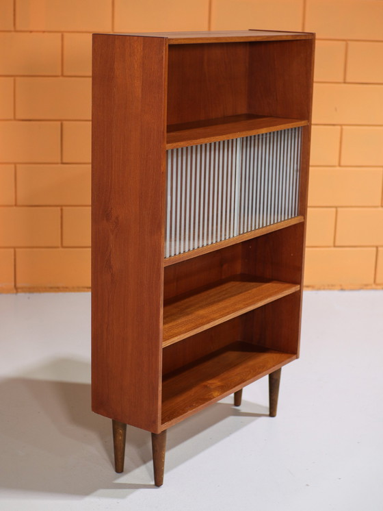 Image 1 of Boekenkast vitrinekast teak Deens vintage
