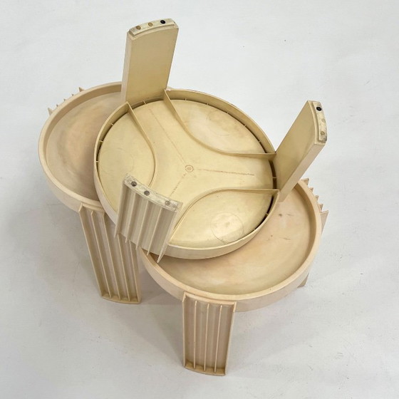 Ensemble de 3 Tables d'appoint gigognes Marema par Gianfranco Frattini pour Cassina, années 1960 – Plastic (photo 9 of 10)