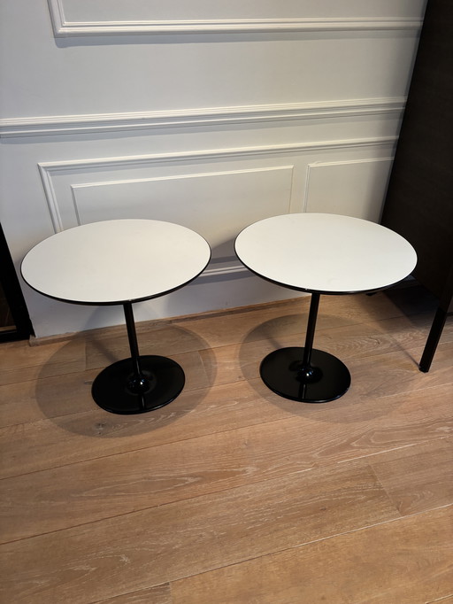 Mesas auxiliares Arper 2 piezas - Dizzie blanco negro