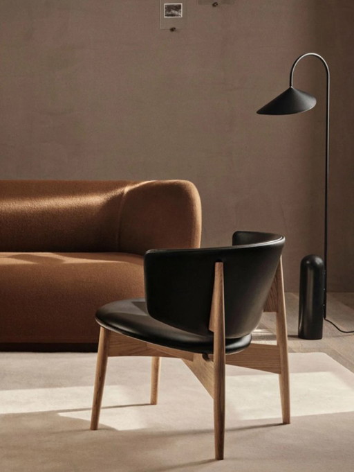 Arum Floor Lamp Black / FERM LIVING