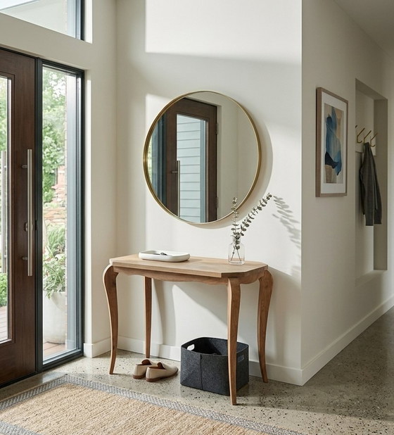 Image 1 of Sculptural side table with curved lines in solid wood - Louis XV style