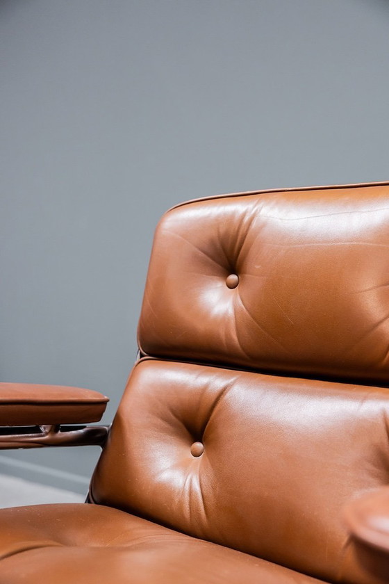 Image 1 of Eames ES108 lobby chair, 80’s